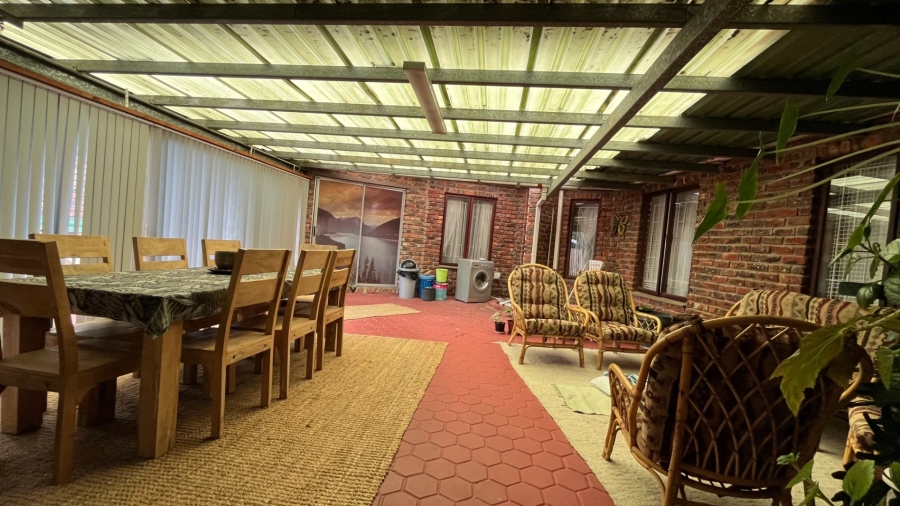 4 Bedroom Property for Sale in Heiderand Western Cape
